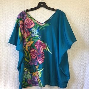 Lane Bryant Tropical Print B-neck Blouse sz 16 EUC